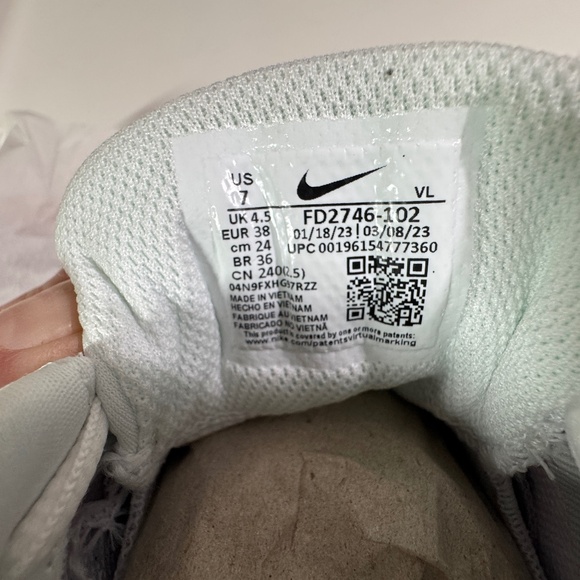 Nike Alpha Huarache Elite 4 TF Low Black White Platinum Women Size 7 Worn 2x - Picture 12 of 15